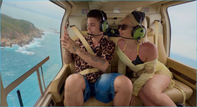 Элина Рахимова гордится подарками, сделанными Гуранде