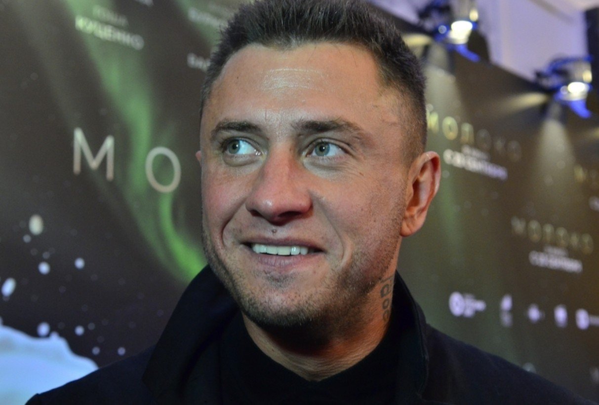 В Сети обсуждают "новое" лицо Павла Прилучного