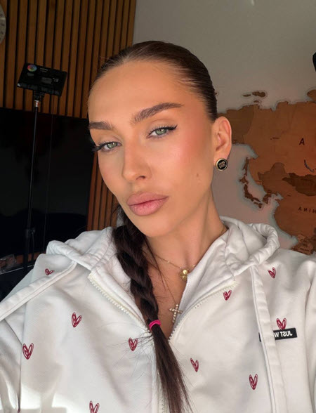 У Тани Мусульбес проблемы со здоровьем, Рома отвез жену в больницу