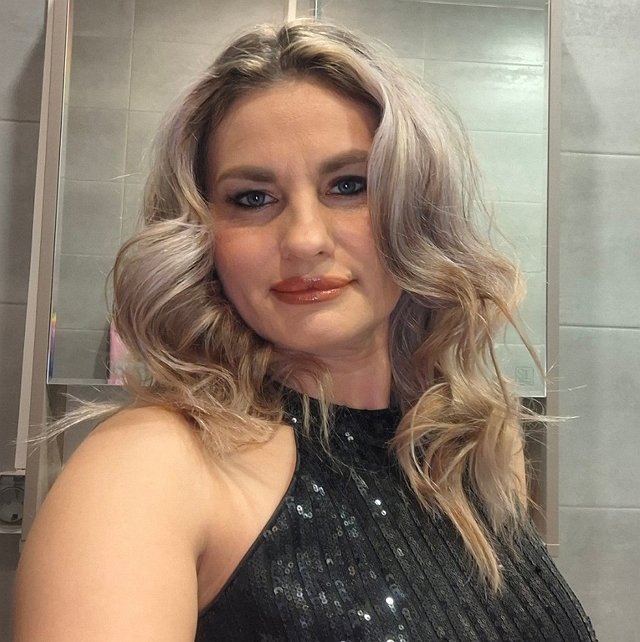 Вероника Гракович отрывалась на танцполе в компании Безверховой