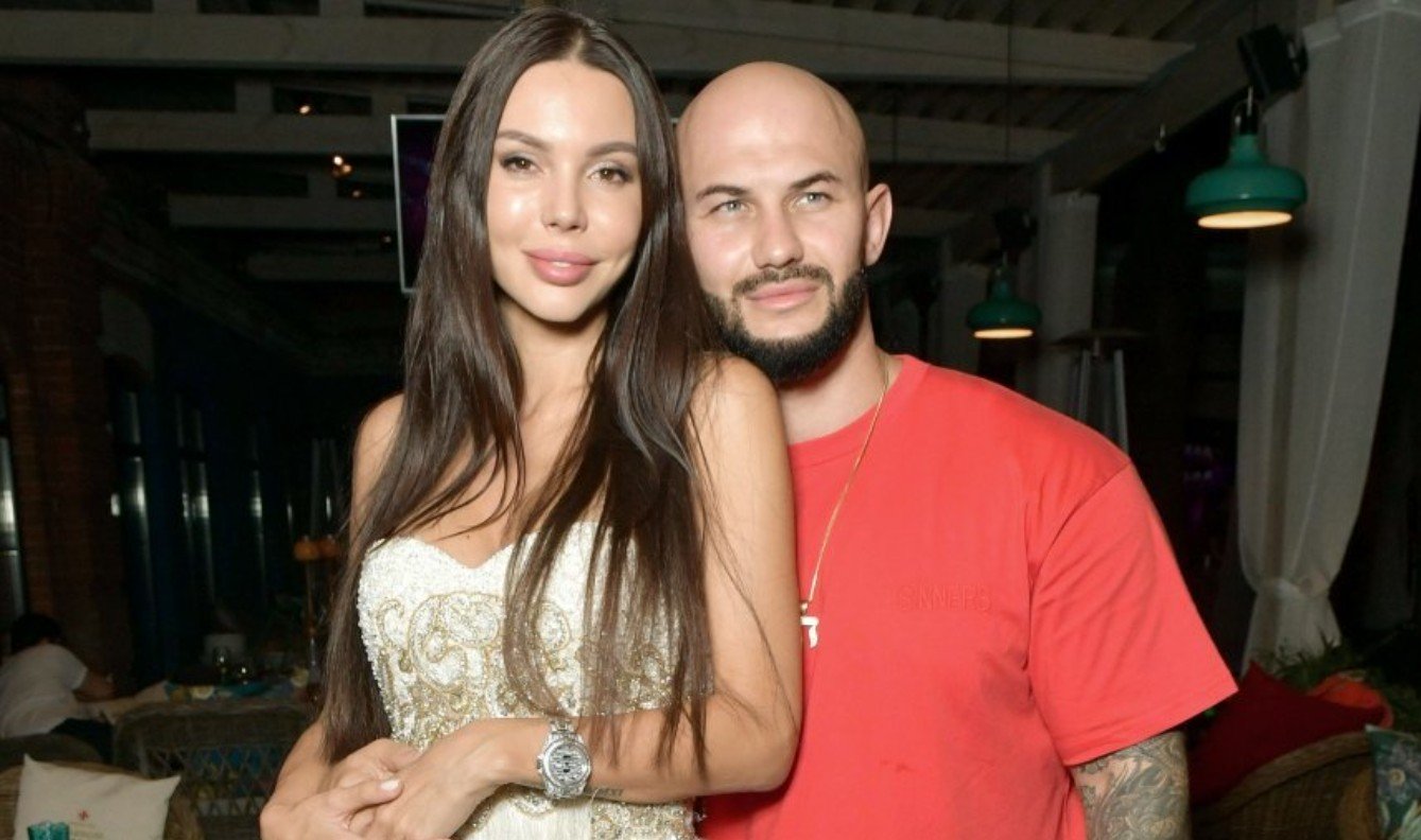 Оксана Самойлова пожаловалась на жизнь свободного человека