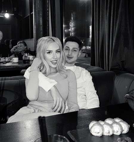 Бывшие участники проекта Иосиф Оганесян и Кенели Сайкс теперь пара