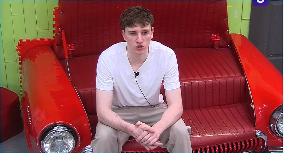 Евгений Сидоров дождался спасательного круга в лице Ксении Нечаевой