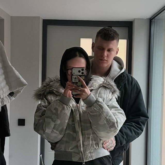 Ксения Нечаева познакомила Степана Карпова с родителями