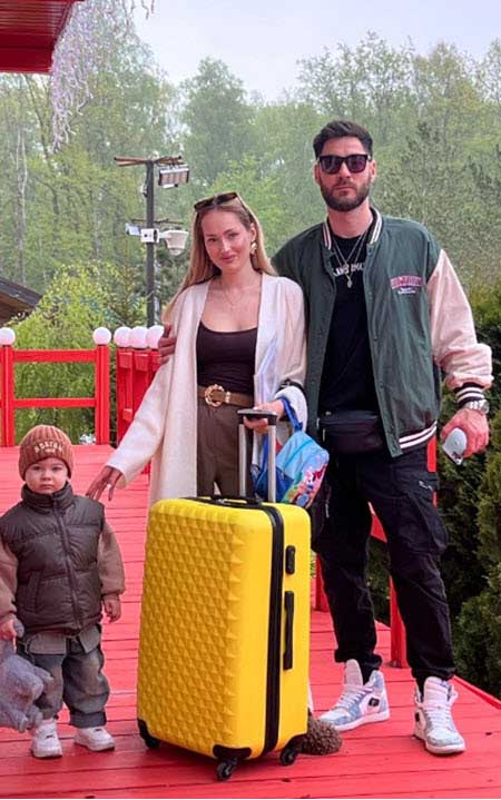 Семья Салибековых отправилась в отпуск