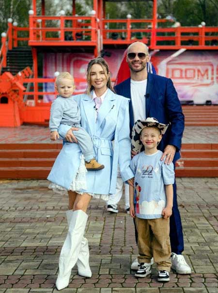 Семья Черкасовых на дне рождения Дома 2