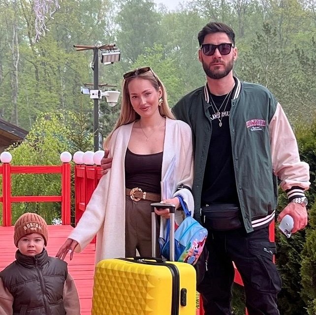 Семья Салибековых на неделю улетели на родину Тиграна