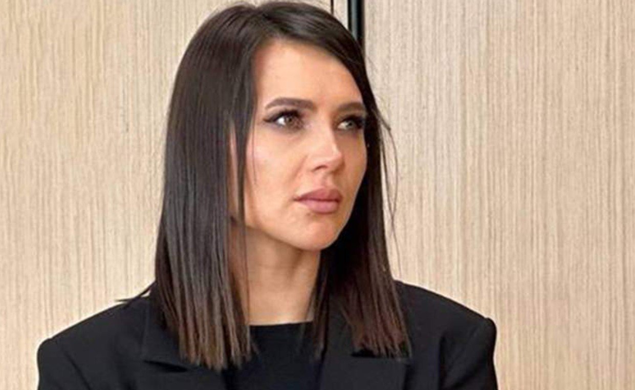Лерчек не явилась на судебное заседание по определению места жительства