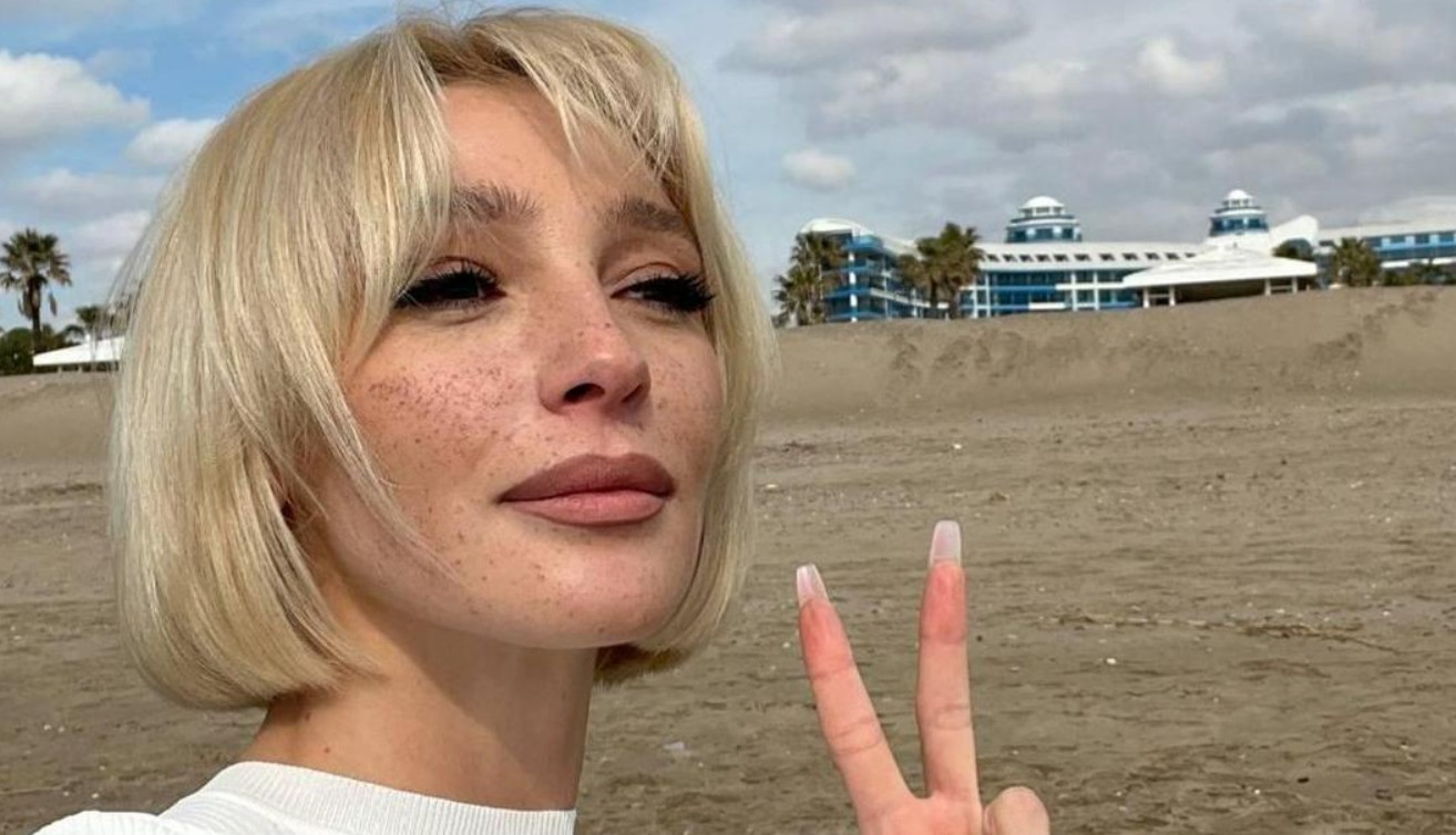 Настя Ивлеева не стала подводить итоги "голой вечеринки"