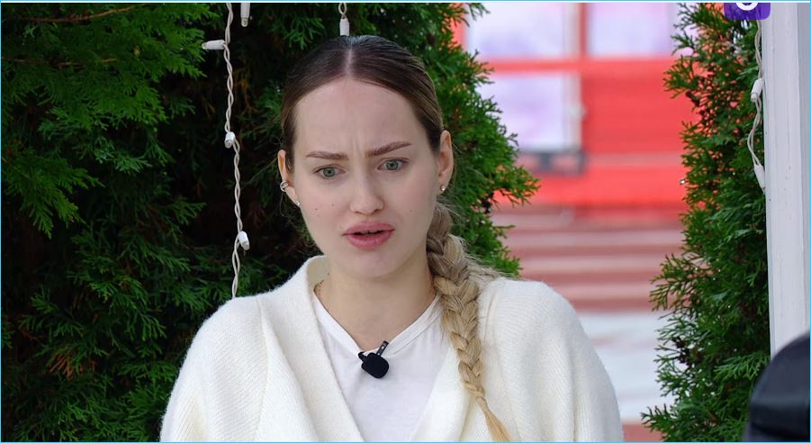 Виктория Салибекова лихорадочно ищет помощников себе, пока безуспешно