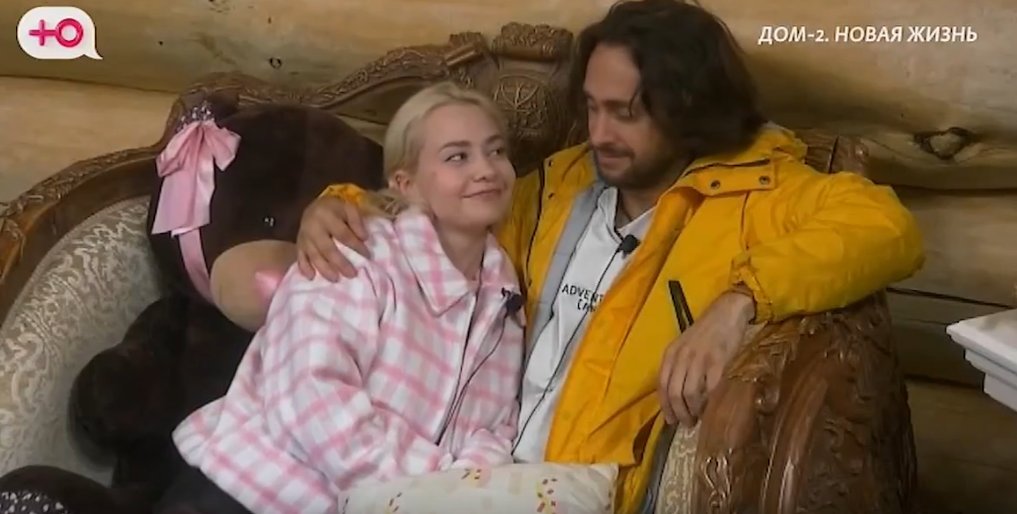 Саша Ницман заняла место Кулагиной рядом с Безусом