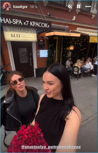 Екатерина Горина активно проводит время с Анастасией Петраковской после возвращения в столицу.