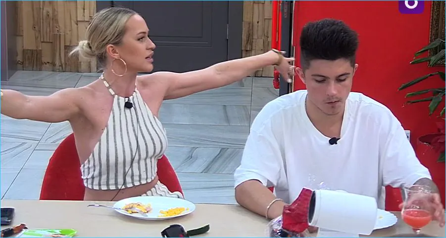 Рахимова не может простить Тырлышкиной изгнание Безуса с проекта