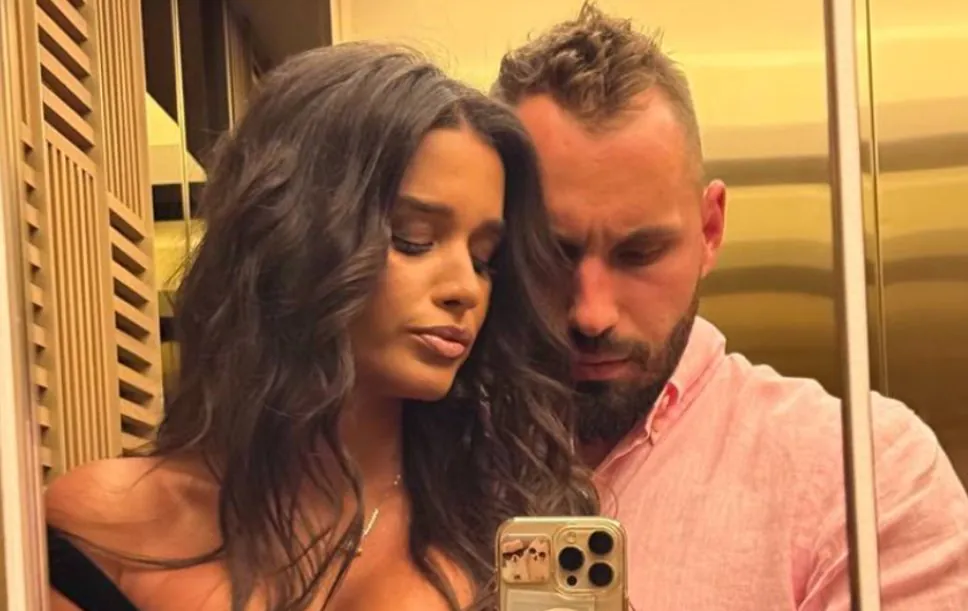 Ксения Бородина отправилась с подругами в Санкт-Петербург на девичник