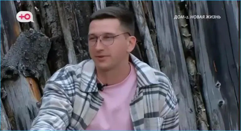 Тырлышкиной уже нашел замену Дмитрий Луковкин, который пробудет на Доме 2 еще пару лет