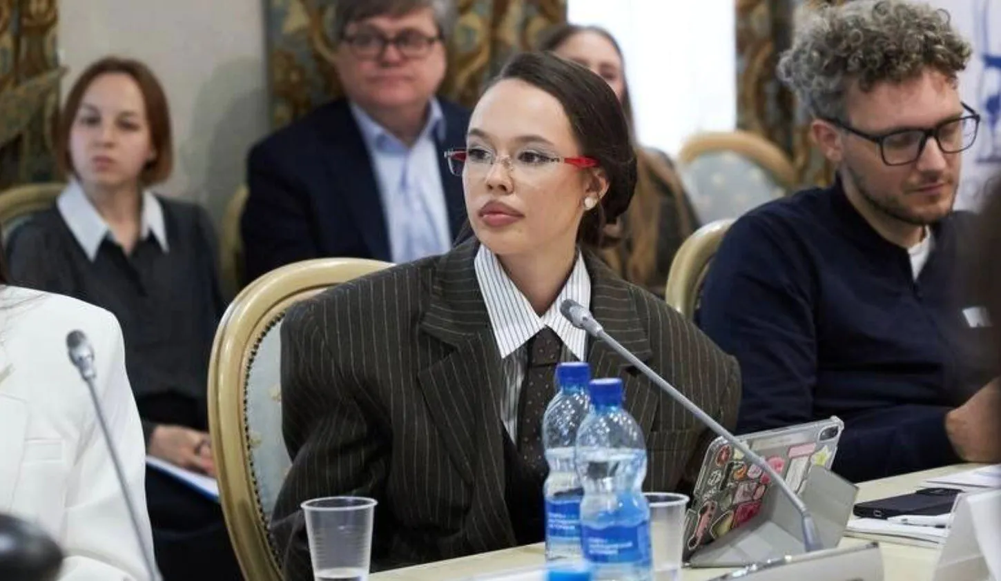 Инстасамка подняла вопрос о том, следует ли родителям зарабатывать на популярности своих детей.