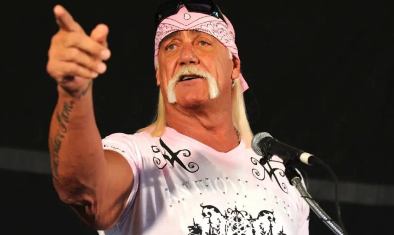 Халк Хоган скончался.