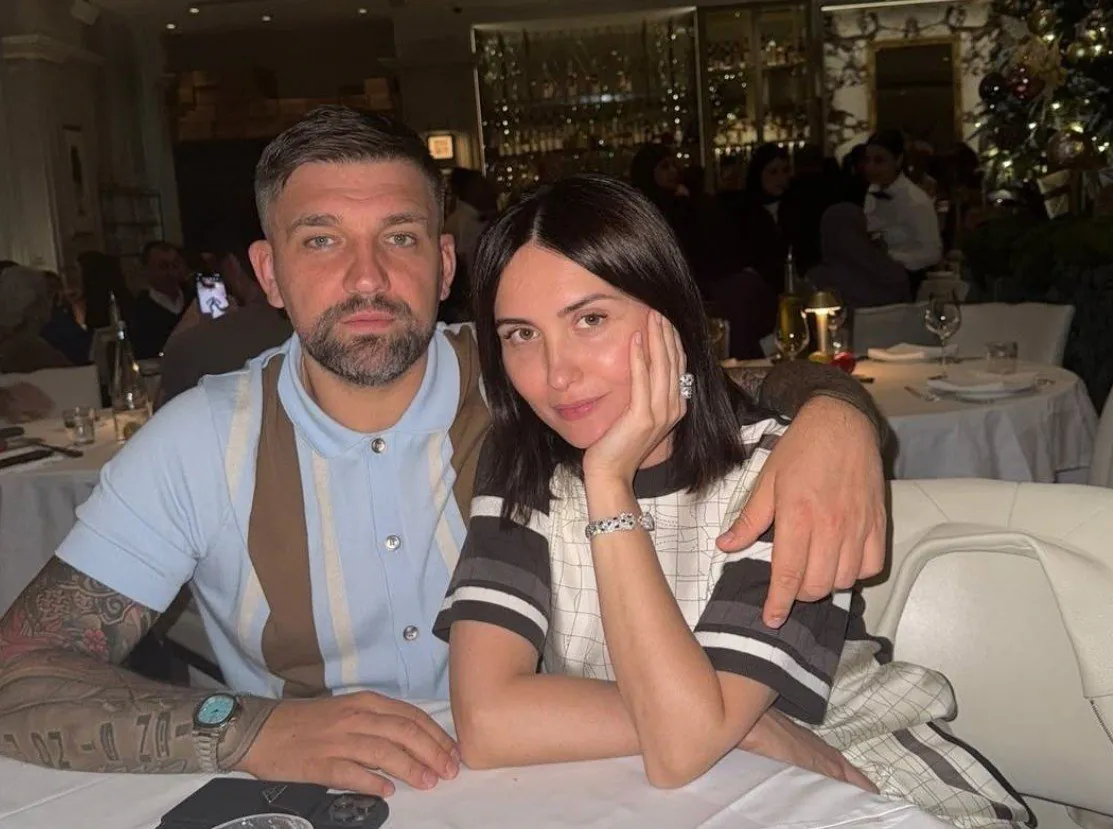Партнерша Басты вызвала шум в связи с одной из его поклонниц.