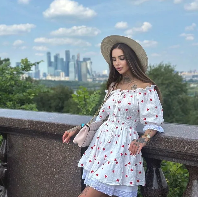 Клава Безверхова представила нового партнёра своей матери и ребёнку.
