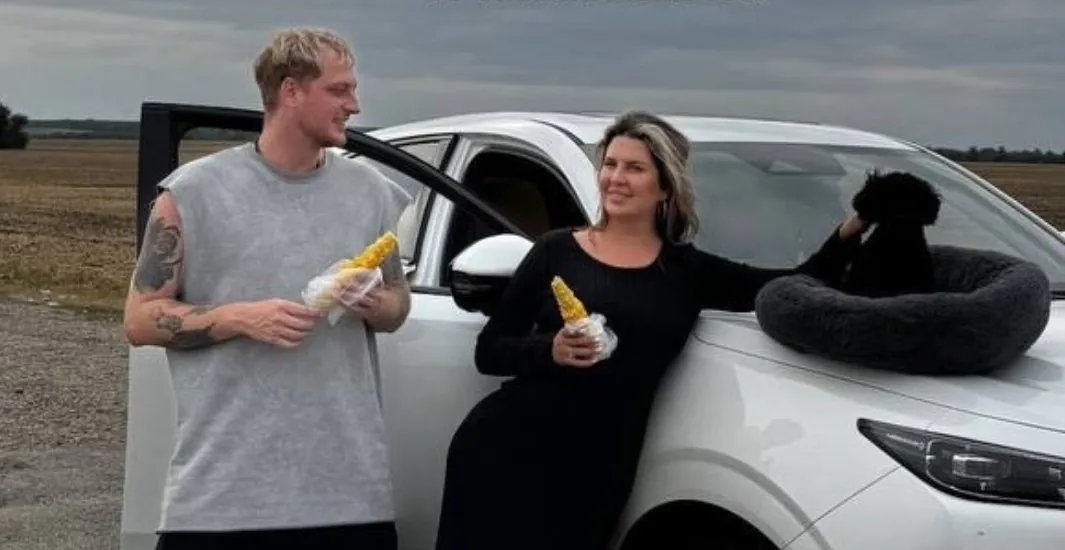 Майя Донцова проводит эксперименты над собакой во время путешествия по Росссии