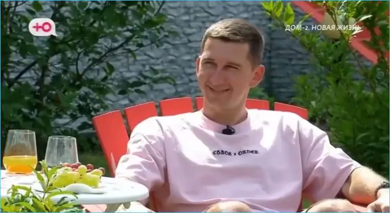 Дмитрий Луковкин испытывает такую сильную любовь к Насте Филипповой, что готов оставить реалити-шоу "Дом 2" ради нее.