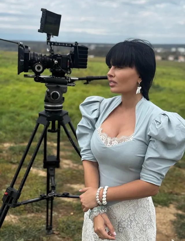 Нелли Ермолаева приступила к съемкам в новом фильме.