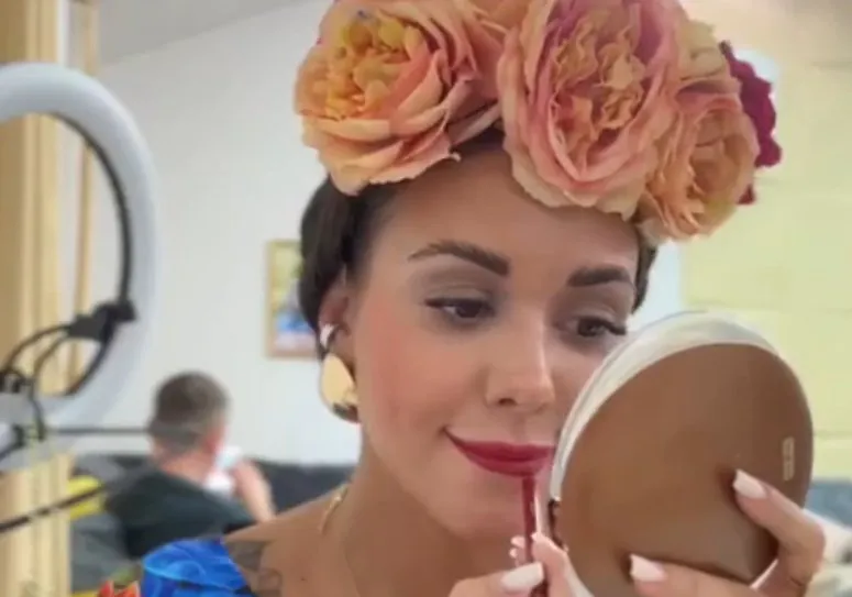 Елена Тепловодская рассматривает возможность возвращения на проект "Дом 2" в компании Шломы.