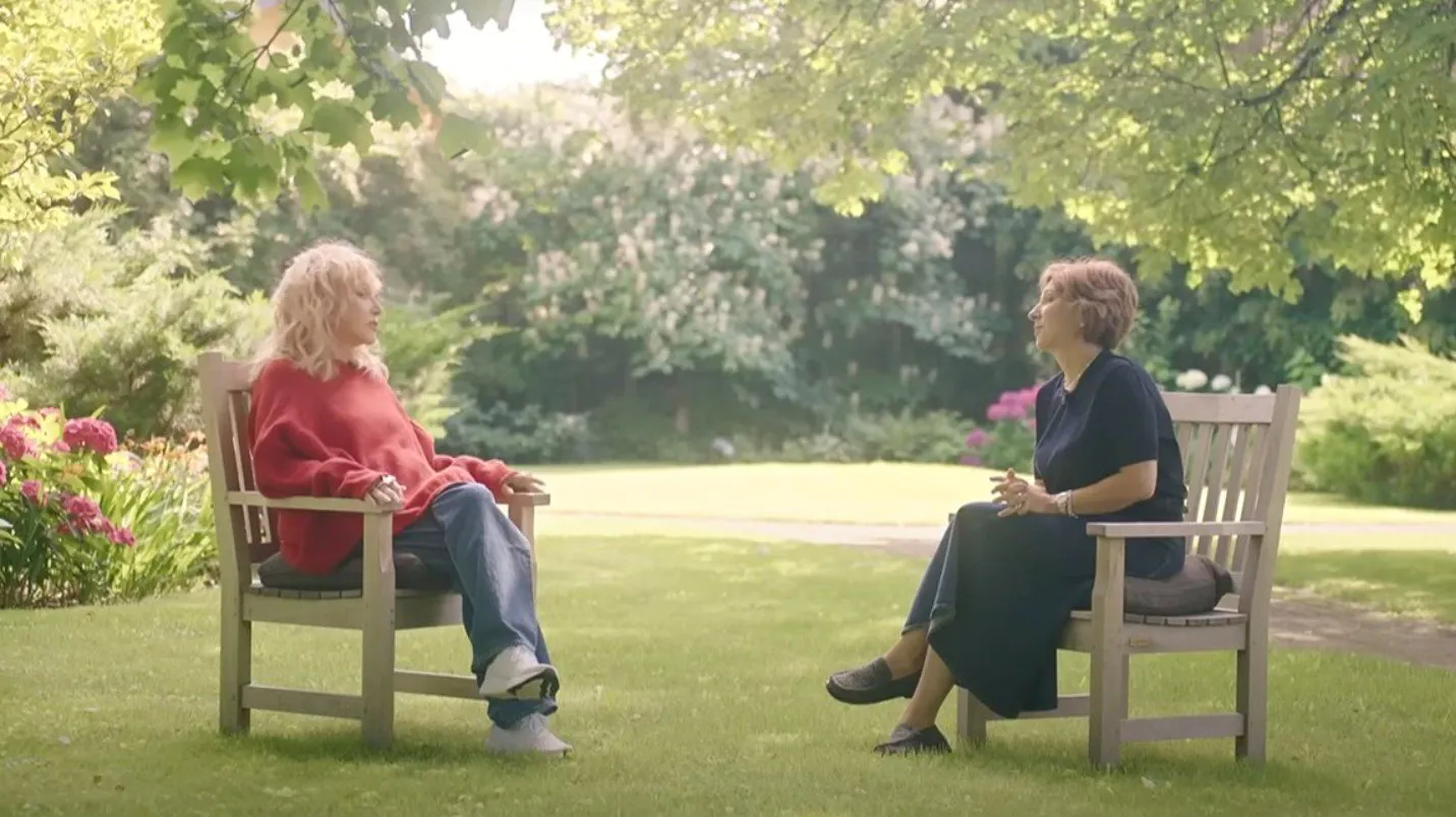 Виталий Бородин предложил лишить Аллу Пугачеву звания "Народной артистки России".