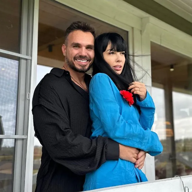 Три фразы спасли брак Нелли Ермолаевой