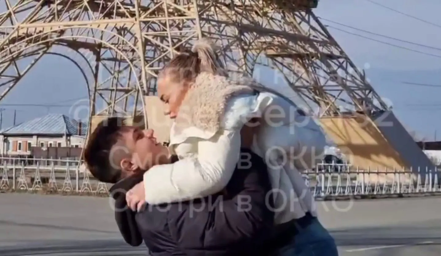 Гуранда сделал Рахимовой предложение возле Эйфелевой башни!