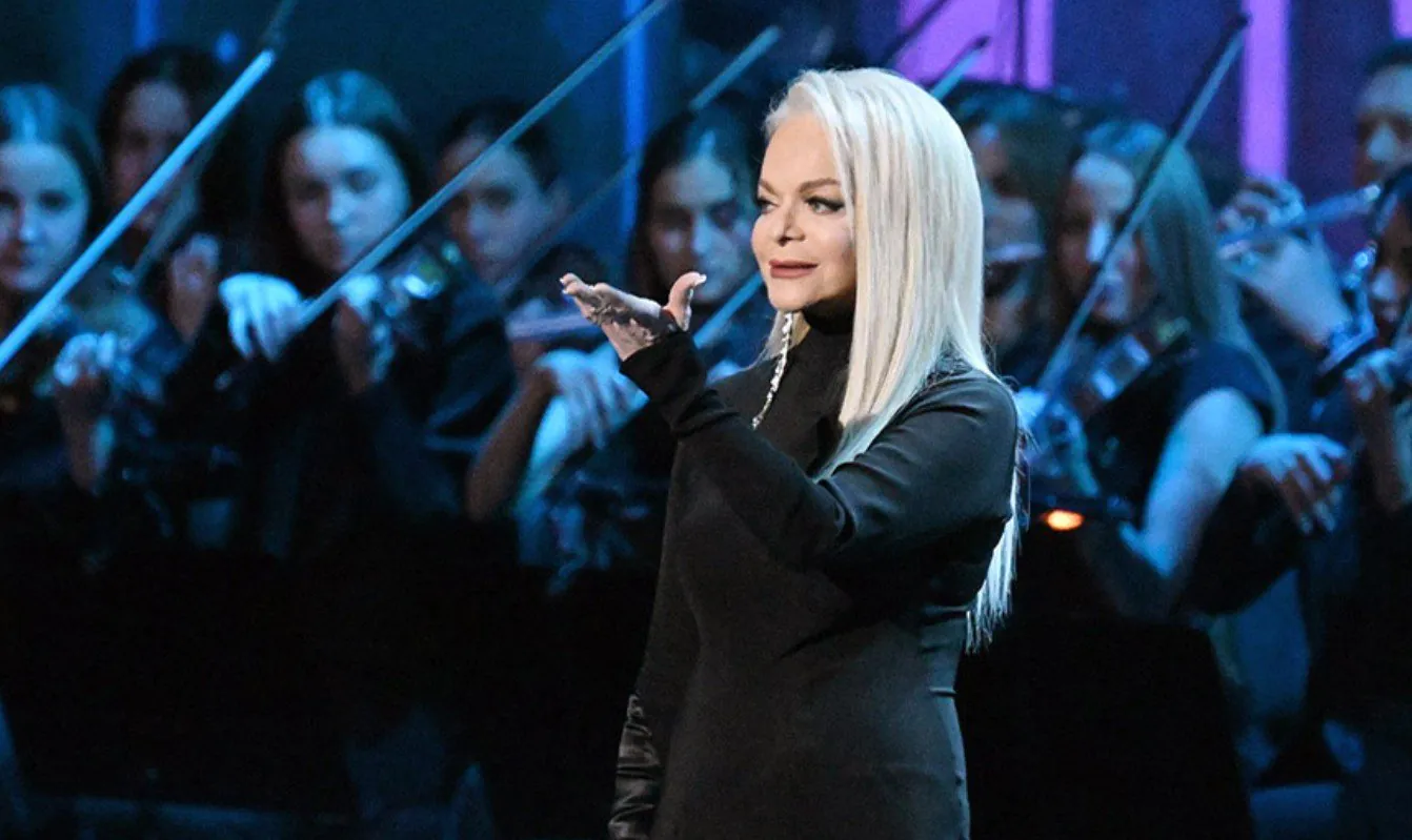 Лариса Долина выразила свое несогласие с продажей ростовых кукол с ее лицом