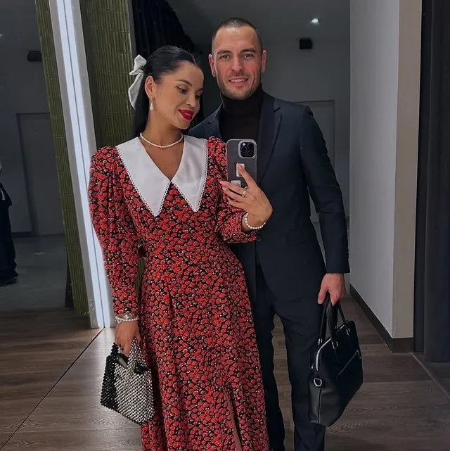 Юлия Колисниченко улетела в Турцию в компании нового кавалера