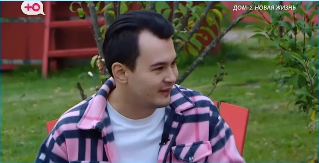 Антон Беккужев насмешил Никиту Гуранду, нового участника реалити-шоу "Дом-2".