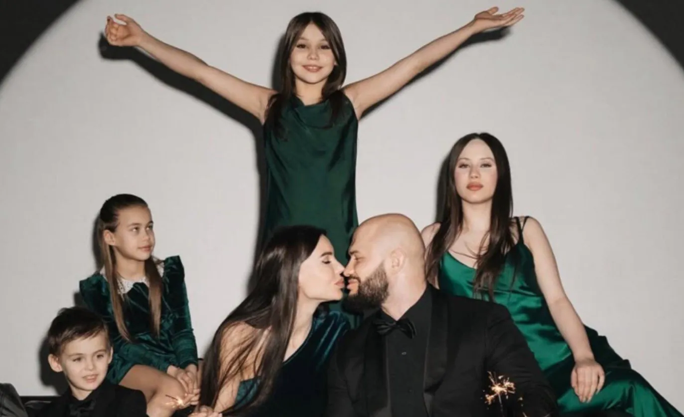 Джиган попросил суд дать им с Самойловой время на примирение