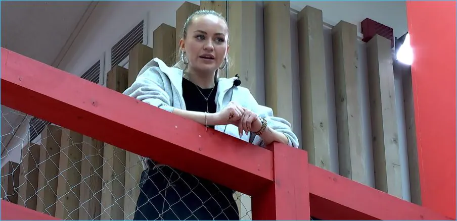 Ворчливая и душная Элина Рахимова зачем-то нужна Никите Гуранде