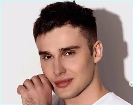 Никита Барышев в отпуске решил купить автомобиль