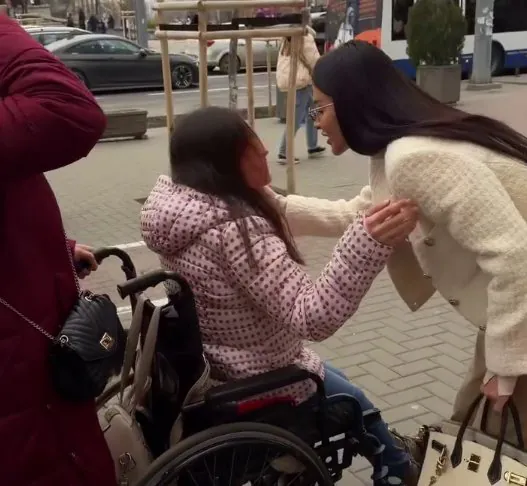 Кристина Бухынбалтэ призывает помогать деньгами молдавским малоимущим