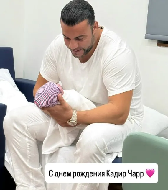 Марина Страхова родила второго сына